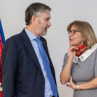 Julia Arcos, Defensora Universitaria, junto al rector de la UBU, Manuel Pérez Mateos. UBU
