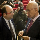 Josep Antoni Duran i Lleida conversa con Miquel Iceta.-JOAN PUIG