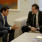 Mariano Rajoy y Albert Rivera, durante una reunión en la Moncloa.-JOSÉ LUIS ROCA