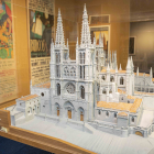 Imagen de una de las obras sobre la Catedral de Burgos que se puede ver la exposición. ECB