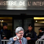 Jean-Luc Melénchon tras declarar durante cinco horas.-AFP / LIONEL BONAVENTURE.