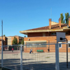 El PSOE acusa a la Dirección Provincial de tener a los colegios abandonados.-L.V.