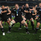 Los All Blacks y su famosa 'haka' de antes de los partidos.-AFP