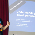 Andrés L. Martínez, a.k.a. ‘Almo’, durante su ponencia en el primer evento de GDG en Burgos, ayer.-RAÚL G. OCHOA