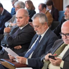 Manuel Chaves (izq.), José Antonio Griñán y Gaspar Zarrías (der.), en una de las jornadas del juicio por el caso de los ERE fraudulentos.-EFE/PEPO HERRERA