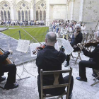 El claustro de la Catedral volverá a ser escenario de una actuación.-Raúl Ochoa