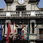 Fotografía de la fachada del Ayuntamiento de Pamplona.-Jesus Diges