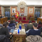Un momento de un Pleno municipal en el Ayuntamiento de Burgos.