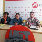 Rafael Lacalle y Eugenio Delgado, en el centro, expusieron la problemática laboral con la empresa.-D.S.M.