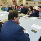Los concejales de todos log grupos políticos son miembros del consejo de administración de la nueva Sociedad para la Promoción y el Desarrollo de Burgos.-RAÚL G. OCHOA