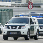 Agentes de la Guardia Civil salen del Port de Barcelona.-RICARD FADRIQUE