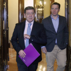 César Rico (izqd) estuvo acompañado por el portavoz del PP en la corporación provincial, Borja Suárez-R. O.
