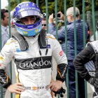 Alonso, tras el accidente en la salida-AFP