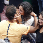 Rafael Nadal celebra su 30 cumpleaños en aguas de Eivissa con su novia, Xisca Perelló y un grupo de amigos.-VALERY HACHE / AFP