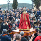 A pesar del frío, los vecinos no quisieron faltar a su tradicional cita con el santo.-R. F.