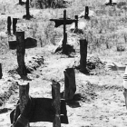 El director de cine Sergio Leone en el burgalés cementerio de Sad Hill.-ECB