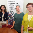 La vicerrectora de Internacionalización Elena Vicente, la profesora de Pedagogía Dolores Fernández y la directora del Centro de Cooperación Esther Gómez.-ISRAEL L. MURILLO