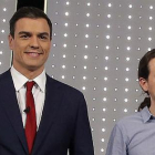 Pedro Sánchez y Pablo Iglesias, durante el debate a cuatro celebrado en Antena 3 y La Sexta  el pasado día 7.-JOSÉ LUIS ROCA