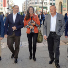 Luis Fuentes y Begoña Villacís, en el centro, rodeados de cargos de Ciudadanos en Castilla y León.-ISRAEL L. MURILLO