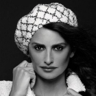 Penélope Cruz, para Chanel.-KARL LAGERFLED