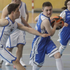 Jóvenes burgaleses con síndrome de down durante uno de los partidos organizados por La Caixa-SANTI OTERO