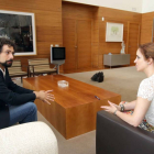 La presidenta de las Cortes, Silvia Clemente, se reúne con el portavoz de Izquierda Unida, José Sarrión, para conocer la propuesta de candidato a la Presidencia de la Junta-Ical