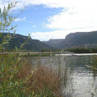 La mejora del embarcadero busca potenciar el enclave natural y de ocio que ya es el embalse de Sobrón.-ECB