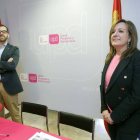 Sergio Carpio Mateos y Rosario Pérez Pardo, ayer, en la rueda de prensa para presentar al número uno.-RAÚL G. OCHOA