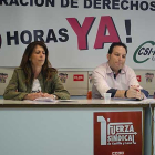 Silivia Cámara (CSI-F), Marcos Citores(CCOO) y Joaquín Porres (UGT), durante la rueda de prensa de ayer.-SERGIO ISAR