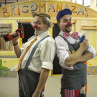 Auténticos manitas en lo suyo. TEATRO LA SONRISA