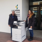 La presidenta de FADEMUR, Julia Quintana y el secretario general de UPA en Burgos, Gabriel Delgado, fueron los encargados de recoger esta donación. ECB