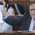 El concejal de Hacienda, Salvador de Foronda, ayer, en el debate.-ISRAEL L. MURILLO