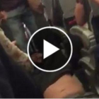 Brutal expulsión de un pasajero de United Airlines por 'overbooking'.-