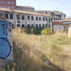 Estado que presenta el solar abandonado.-ECB