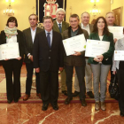 El presidente de la Diputación, César Rico, con representantes de los municipios premiados.-RAÚL G. OCHOA