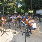 Los pequeños músicos animaron la tarde en El Espolón por el Día de la Música (21 de junio).-Israel L. Murillo