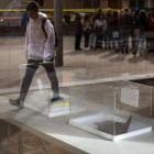 Urnas preparadas en un colegio electoral.-AP / EMILIO MORENATTI