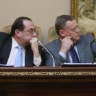 Ciudadanos está representado por José María Fernández (iz9 y Lorenzo Rodríguez (d).-R. O.