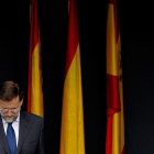 El presidente Mariano Rajoy, en un reciente homenaje a la bandera española-JOSÉ LUIS ROCA