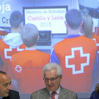 Carlos Santos, José Varela y Eva María Fernández durante la presentación del informe anual.-ICAL