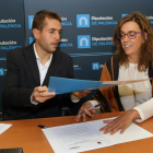 La presidenta de la Diputación, Ángeles Armisén, y el presidente del Centro Tecnológico Agrario y Agroalimentario (Itagra), Daniel Cuesta, en la firma de un convenio de colaboración para el desarrollo de actividades en esta materia-Ical