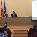 González Gago (izquierda) y Fernández Mardomingo ( derecha), durante el encuentro celebrado ayer en Lerma.-ECB