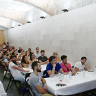 Flequi Berruti imparte las catas en la bodega subterránea del Centro Cultural Caja de Burgos, situado en la calle Isilla.-D.O. Ribera del Duero