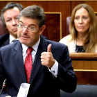 El ministro de Justicia, Rafael Catalá, en el pleno del Congreso.-JUAN MANUEL PRATS