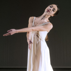 Ana Torrequebrada, durante la interpretación de ‘Nocturnes’, de John Neumeier.-Israel L. Murillo