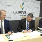 Mariano Saiz, Tomás Fisac y Carlos Manso, durante la firma del convenio. ICAL