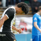 Iván Zarandona, que se perderá el choque enEstella, durante el choque ante el Peña Sport.-SANTI OTERO