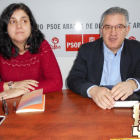 Los concejales socialistas Mar Alcalde e Ildefonso Sanz.-L.V.