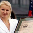 Jana Novotna, al figurar en el Salón de la Fama del Tenis, en el 2005.-AFP / BRIAN SNYDER