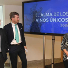 Paco Berciano, Javier Lacalle y Maribé Revilla, ayer en la presentación.-ICAL